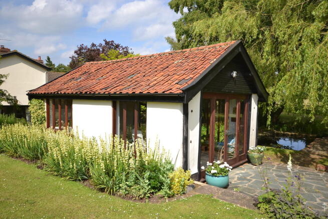 Photo 11