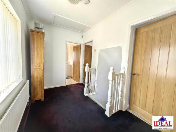 3 bed Semi-Detached for sale Image 12