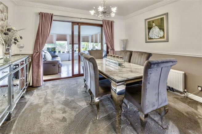 4 bed Detached for sale Image 5