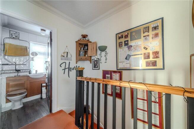 3 bed Terraced for sale Image 11
