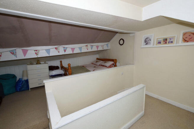 Attic Room/Bedroom 3