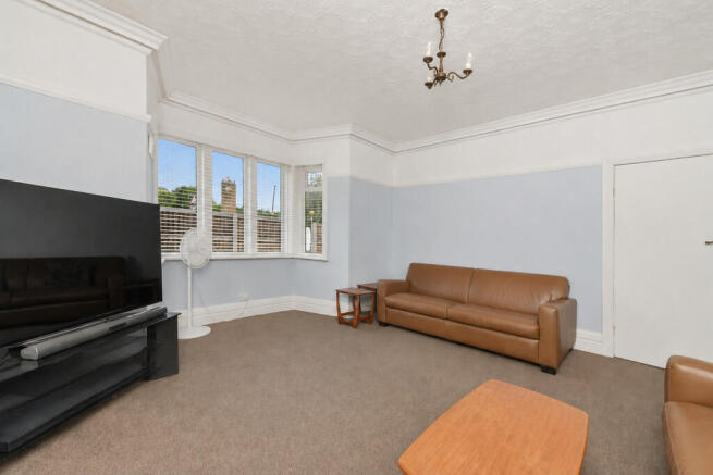4 bed Detached for sale Image 5