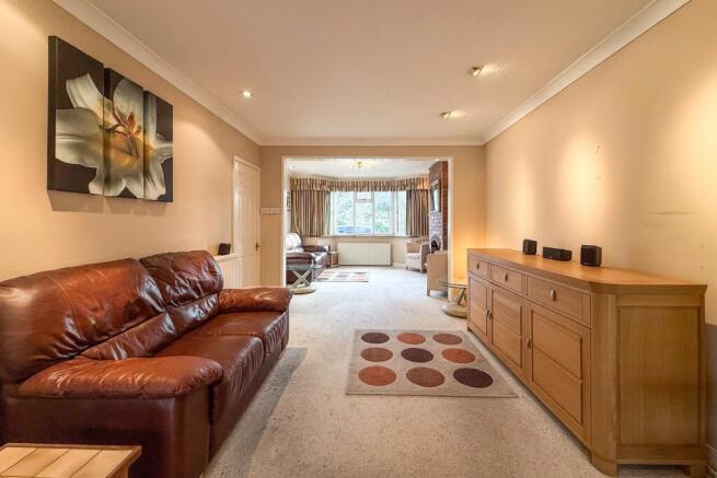 Courthouse Road, Maidenhead, Berkshire, SL6 6HY photo 3