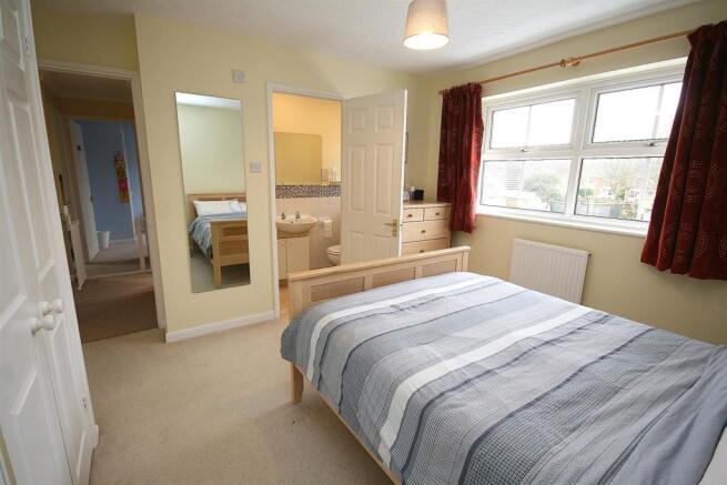 Bed 1 En Suite.