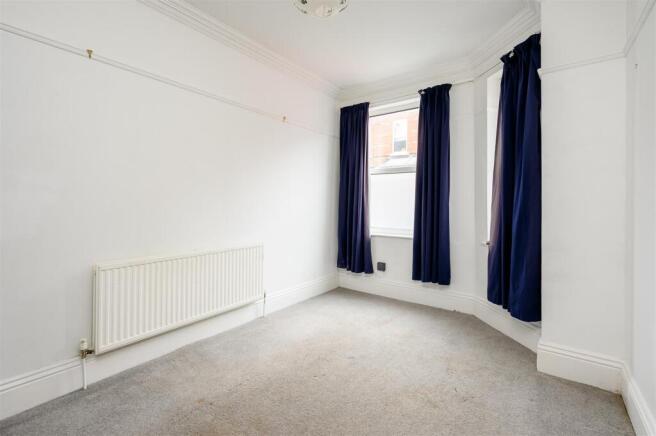 LIVING ROOM 1