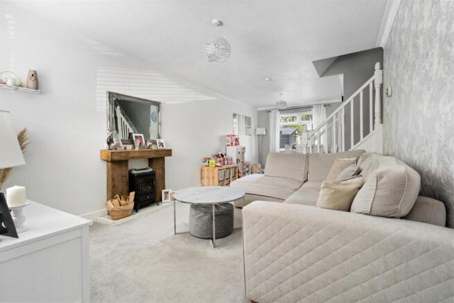 3 bed Semi-Detached for sale Image 6
