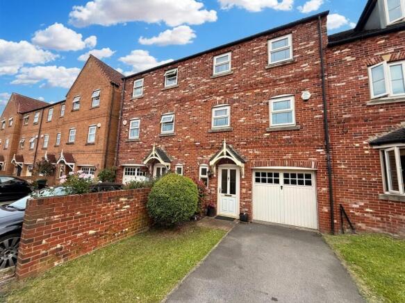4 bed Terraced for sale in rotherham