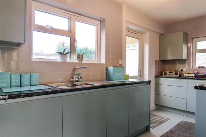 Kitchen .JPG