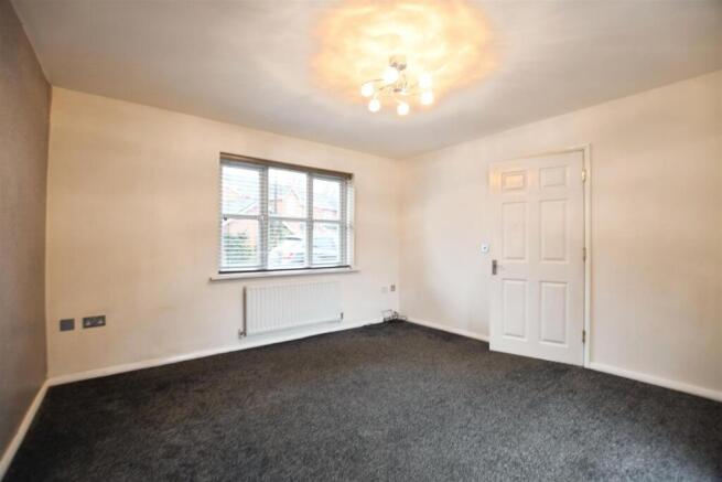 4 bed Detached for sale Image 7