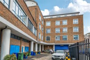 23, 9 Skyline Court, Grange Yard, London SE1 3AN