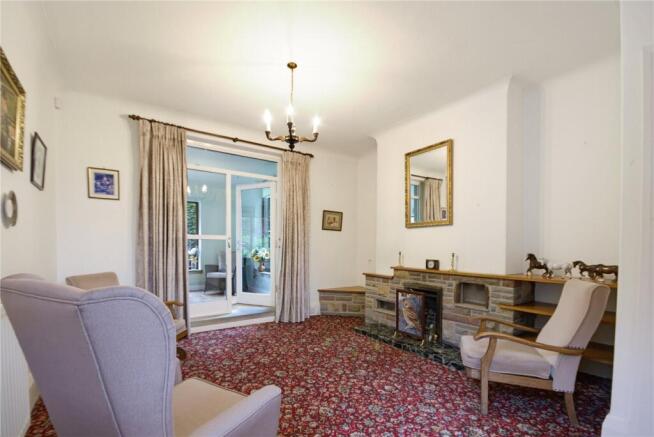 4 bed Detached for sale Image 11