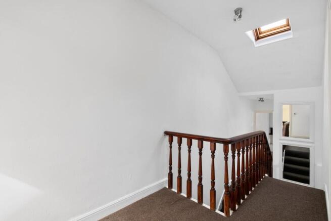 2 bed Apartment for sale Image 12