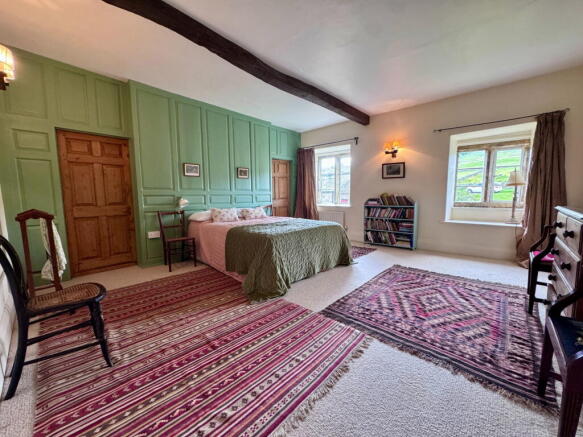 3 bed Detached for sale Image 8