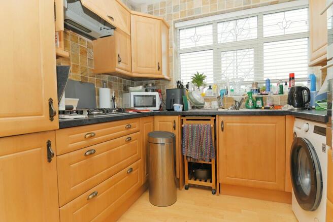 3 bed Semi-Detached for sale Image 4