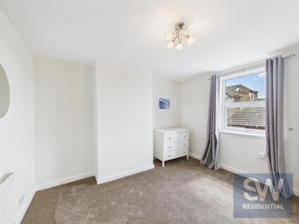 2 bed Flat to rent Image 5