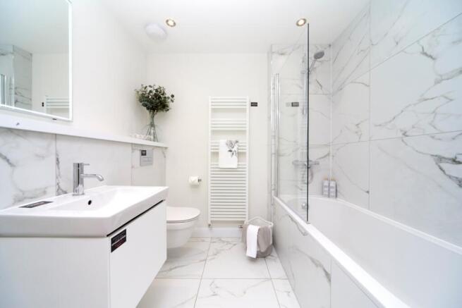 2 bed Semi-Detached for sale Image 7