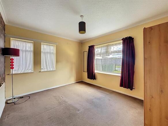 2 bed Detached Bungalow for sale Image 8