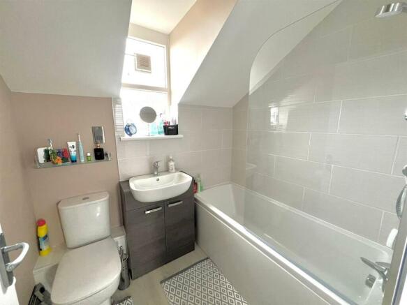 1 bed Penthouse for sale Image 12