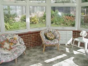Sun lounge