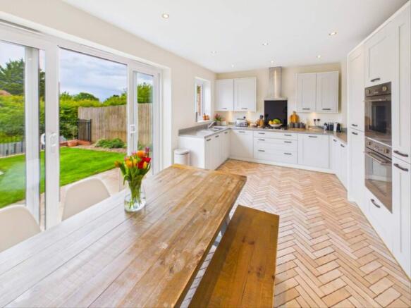Open Plan Kitchen and Dining Room