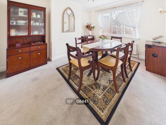 3 bed Semi-Detached to rent Image 4