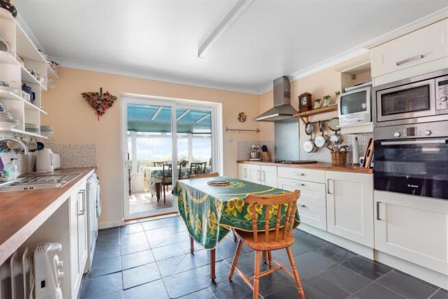 Kitchen Breakfast Room.jpg