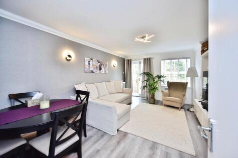 River Bank Close, Maidstone, ME15