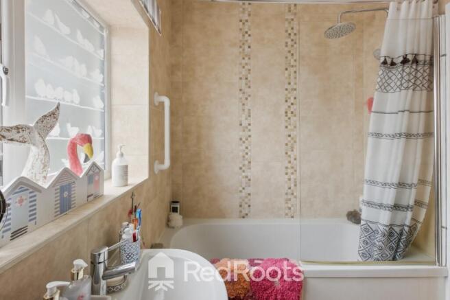 2 bed Semi-Detached Bungalow for sale Image 12