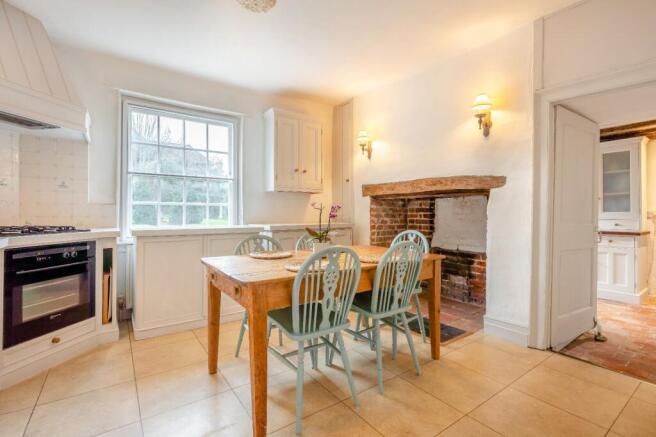 Kitchen/Breakfast Rm
