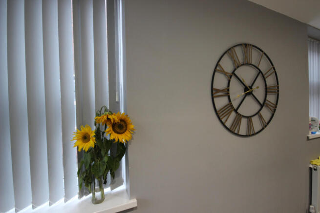 1 bed House Share to rent Image 10