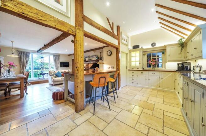 Kitchen/Dining