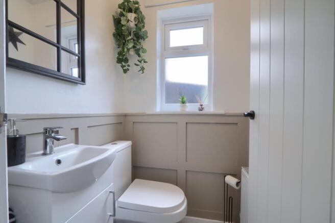 4 bed Semi-Detached for sale Image 7