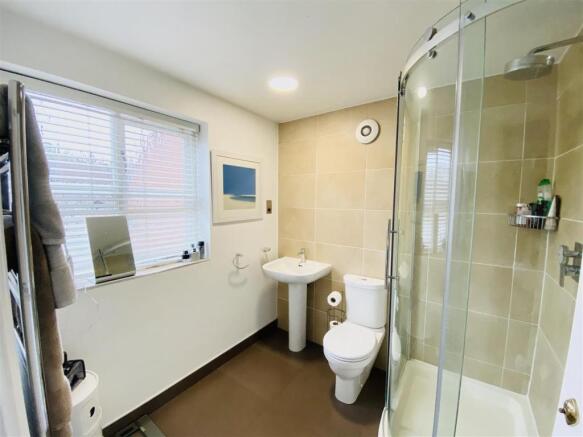 Ensuite Shower Room