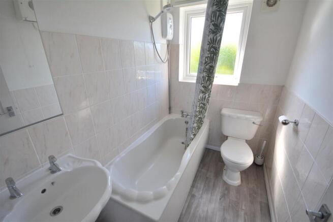 Bathroom.JPG