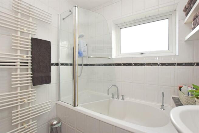 Bathroom V2.JPG