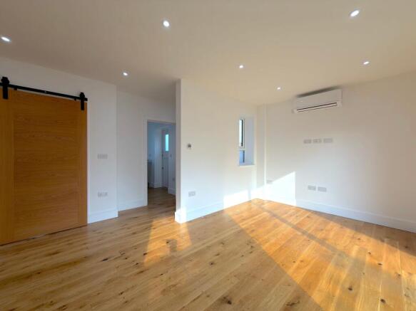 Living Room/Dining Room (1)