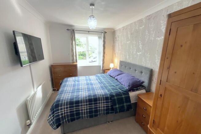 2 bed Flat for sale Image 11