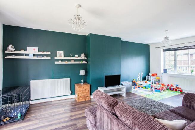 3 bed Semi-Detached for sale Image 4