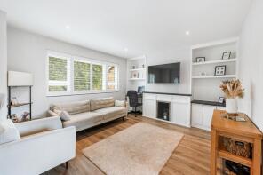 11, Strand-on-the-green, Chiswick, London W4 3PQ