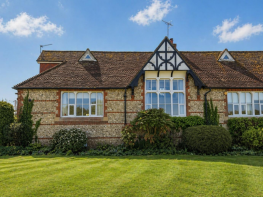 Bell House, Henfield Common South, Henfield BN5 9RS