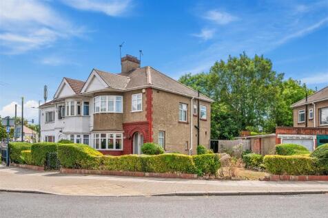 Lewis Crescent, London