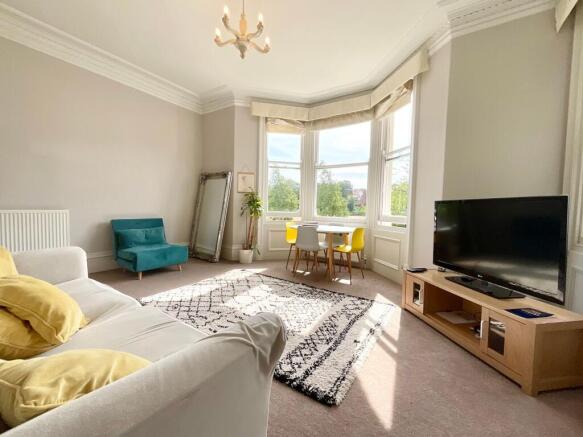 2 bed Flat for sale Image 7