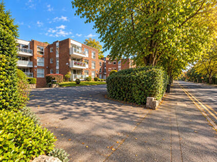 Wellington Road, Bournemouth, Dorset, BH8