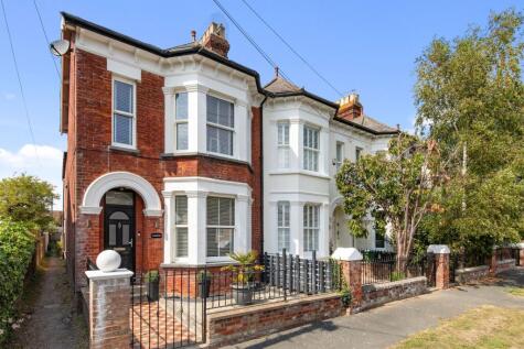 Waverley Road, Rustington, BN16