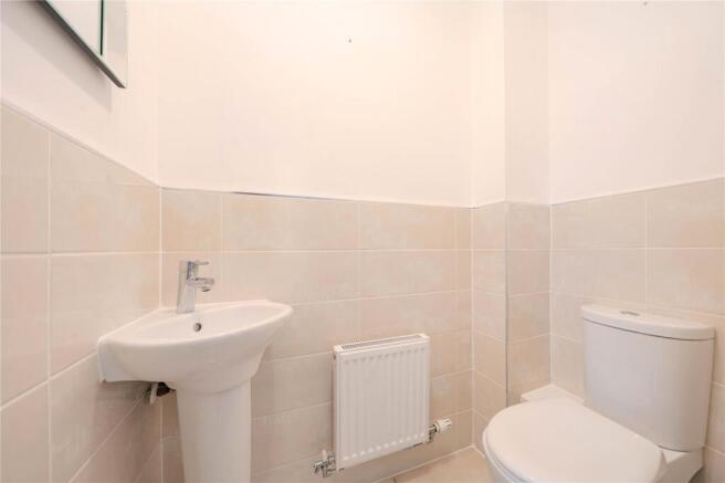 4 bed Detached for sale Image 12