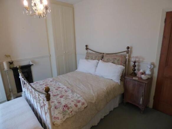 469bedroom2.jpg