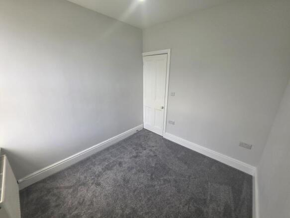 3 bed Terraced to rent Image 12