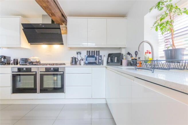 3 bed Semi-Detached for sale Image 7