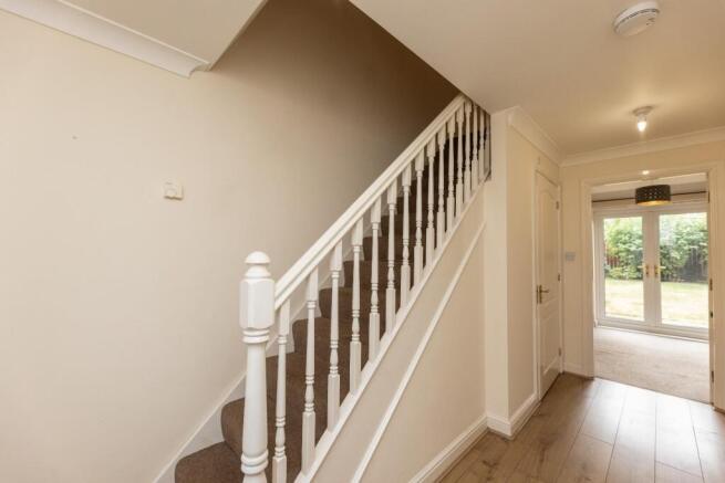 3 bed Town House for sale Image 4