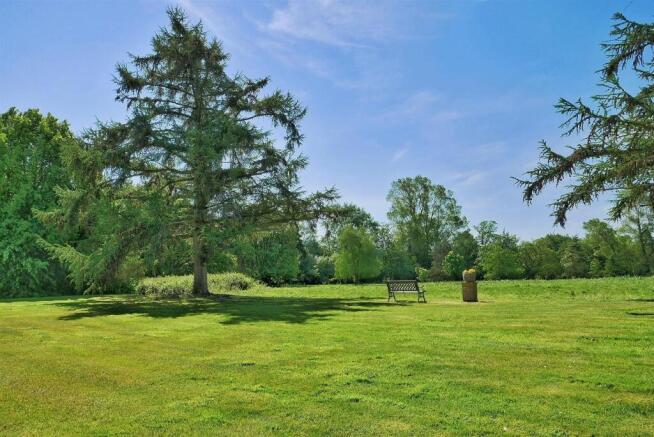 Walberton Park Grounds